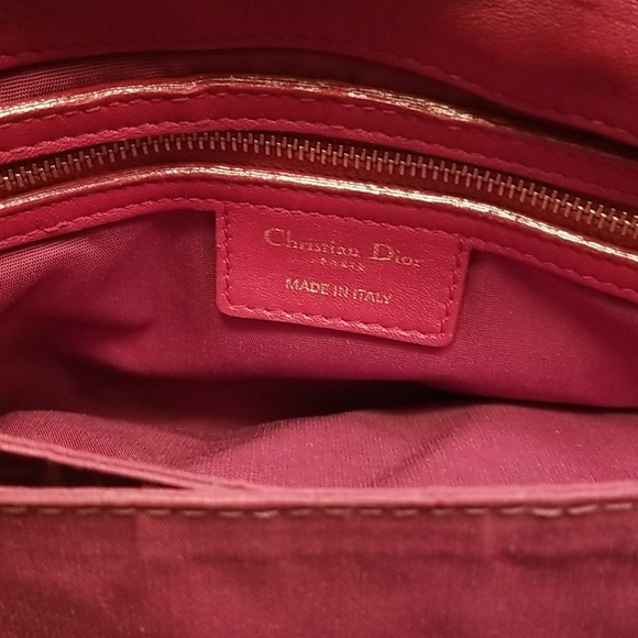 Lambskin Cannage Medium Delidior Flap Red - Picture 6 of 11